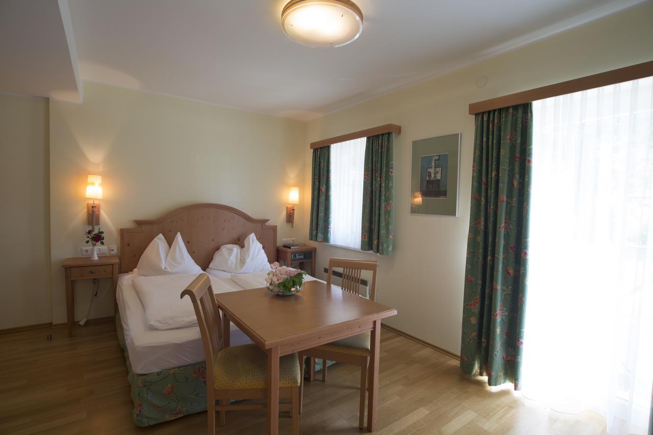 Optimamed Gesundheitsresort Agathenhof Micheldorf (Carinthia) Quarto foto